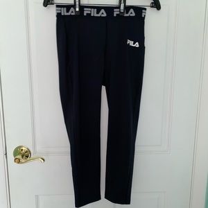 FILA 3/4 LEGGINGS : SIZE S